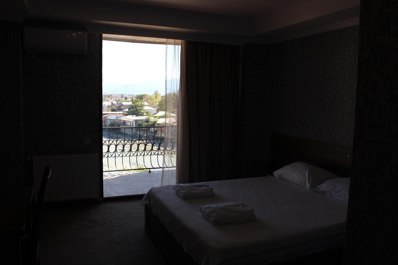 Apartment White Bridge Kutaisi Eksteriør bilde
