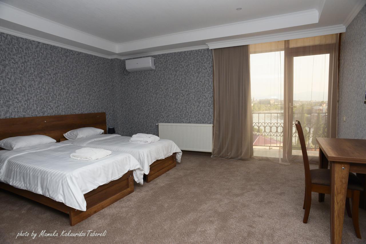 Apartment White Bridge Kutaisi Eksteriør bilde